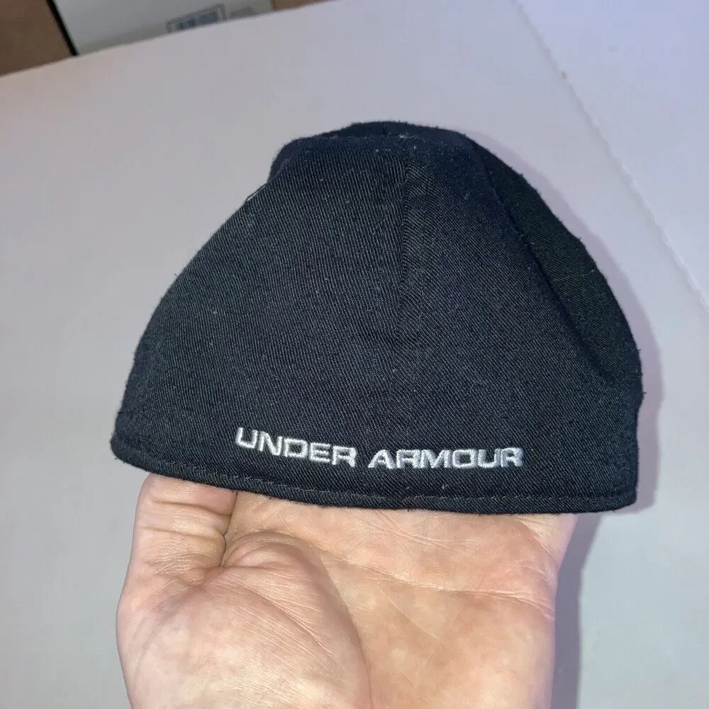 Under Armour Hat Cap Stretch Fitted Small Medium Youth Boys Black W Green Logo